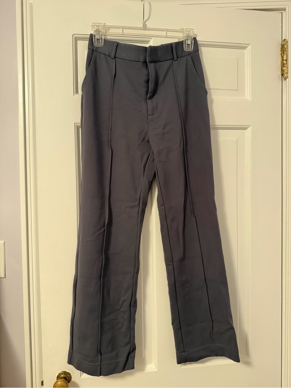 Women’s Straight-Leg Dress Pants in Dark Gray